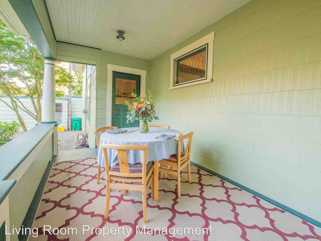 8018 N Oswego Ave - Photo 3 of 36