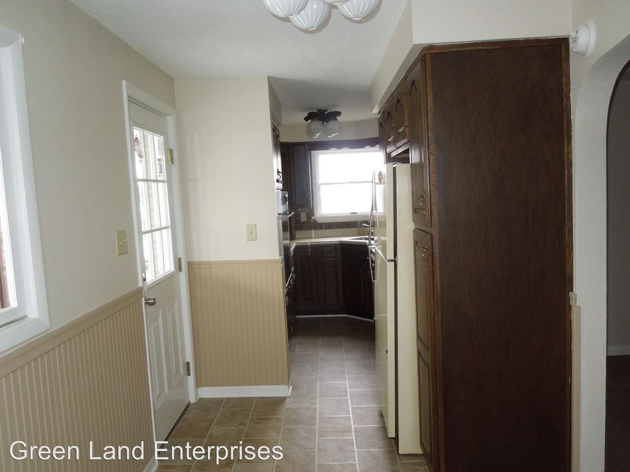 2168 Plank Rd - Photo 2 of 11