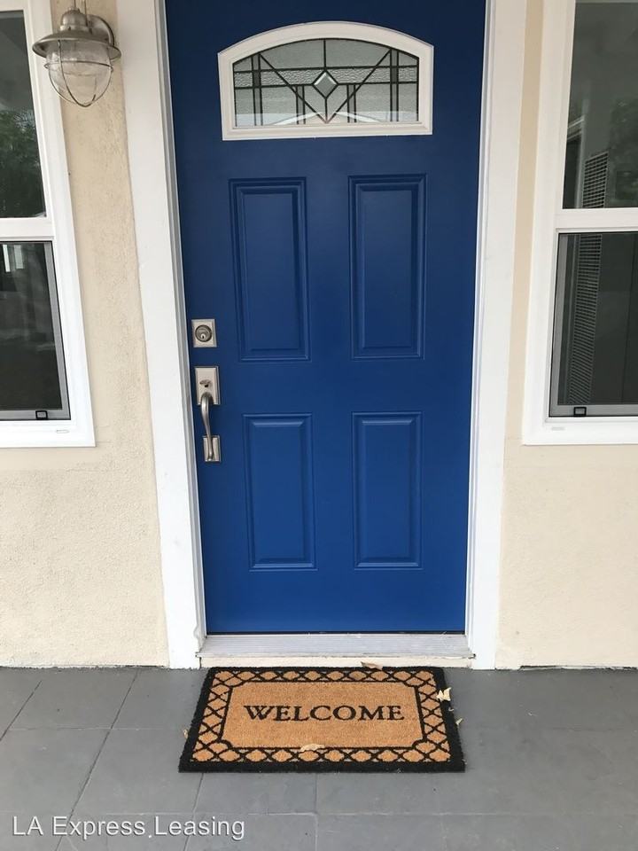 12748 Royston St - Photo 3 of 10