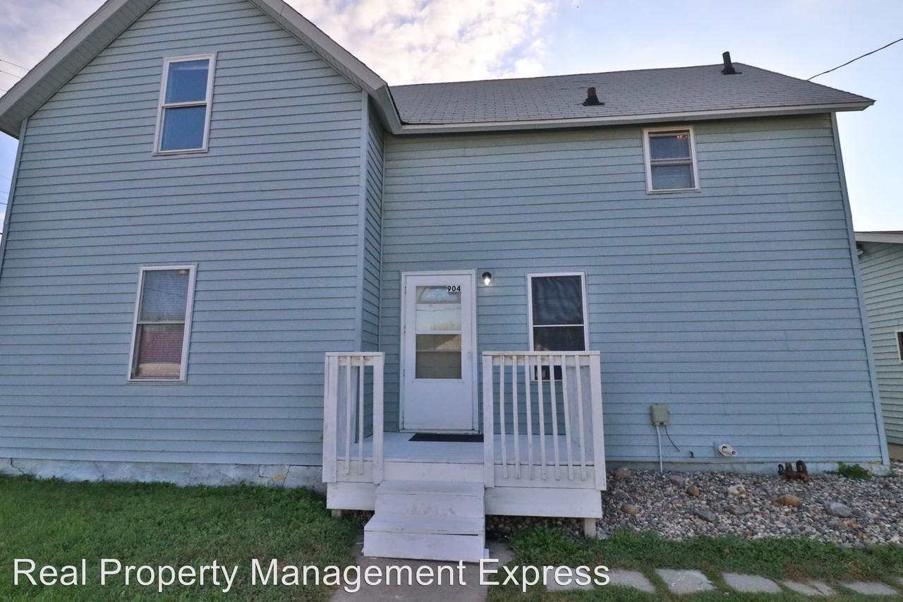 904 N Lincoln Ave - Photo 2 of 18