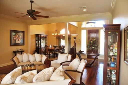 315 Golden Pond Dr - Photo 3 of 10