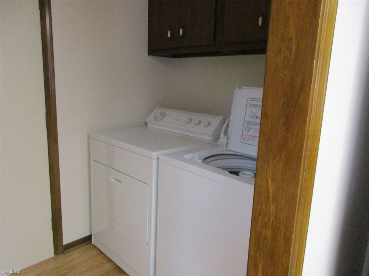 9256 Leith Dr - Photo 3 of 6