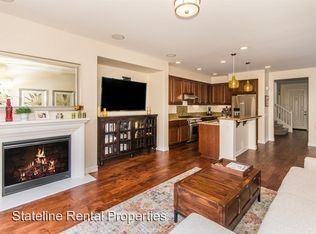 28523 Plymouth Way - Photo 2 of 3