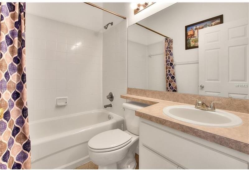 165 Kings Pond Ave - Photo 2 of 9