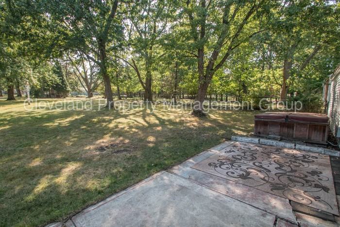 1174 Chestnut Rd - Photo 3 of 31