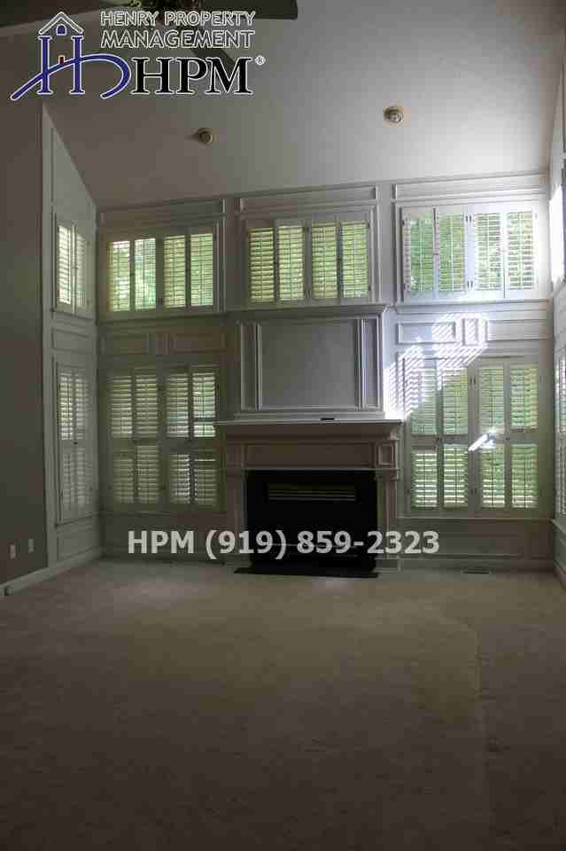 104 Blowingrock Ln - Photo 3 of 16