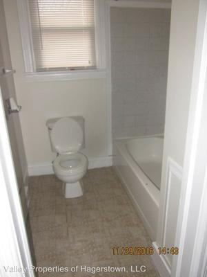 218 Summit Ave - Photo 3 of 6