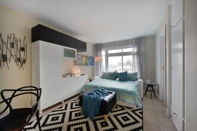 105 T Rue Milton - Photo 2 of 7