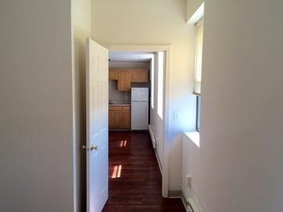 88 Main St - Photo 3 of 7