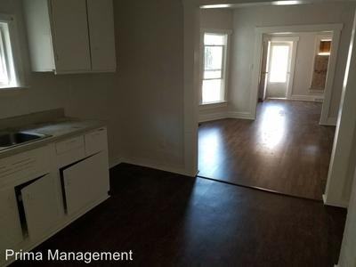 706 Webster St - Photo 2 of 6