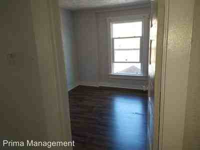 706 Webster St - Photo 3 of 6