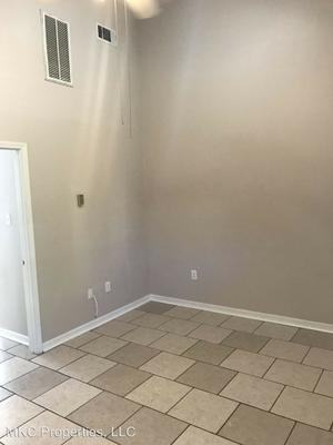 1512 Saint Phillip St - Photo 2 of 6