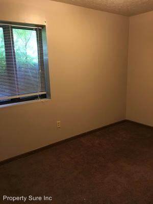 6th St - Photo 3 of 6