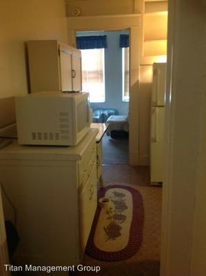 928 Main St - Photo 2 of 10