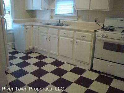 824 19th St - Photo 2 of 7