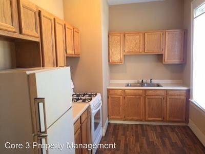 608 E Monroe St - Photo 3 of 5