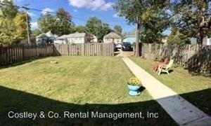 1795 E 10th St - Photo 3 of 10