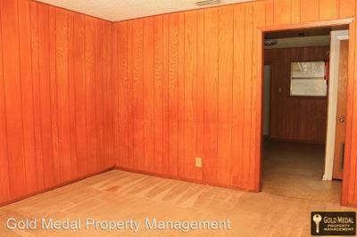 810 Pecan Cir - Photo 3 of 21