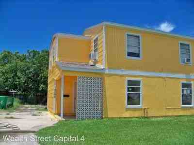 1020 5th Ave N - Photo 2 of 3