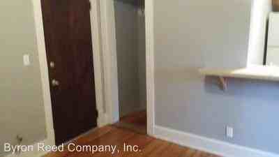 2906 S 18th St - Photo 3 of 6