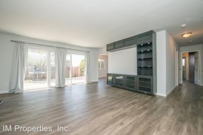 3077 Birmingham Dr - Photo 2 of 18