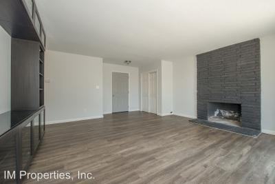 3077 Birmingham Dr - Photo 3 of 18