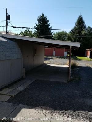 19 F St SW - Photo 2 of 12