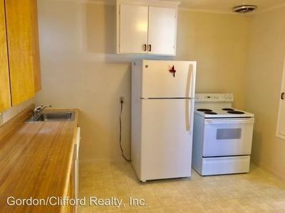 1676 Funston Ave - Photo 2 of 17