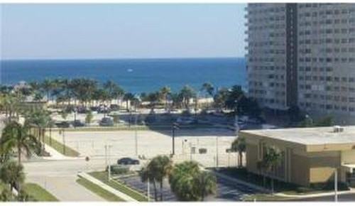 299 N Riverside Dr #807