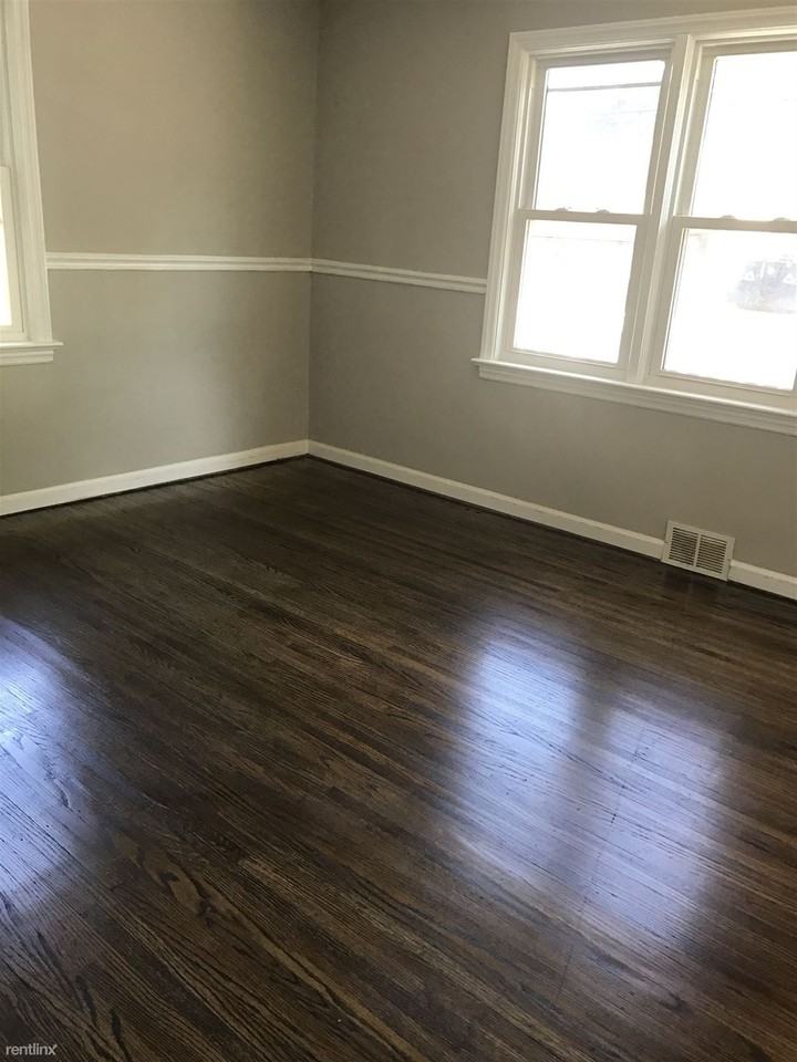 14 Grant Ave - Photo 3 of 10