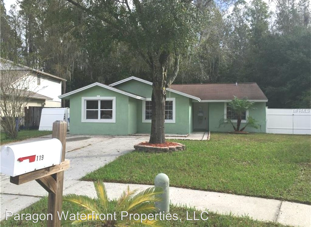 16119 Sandcrest Way - Photo 2 of 13