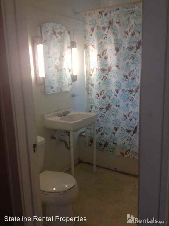 5640 E 5th Pl - Photo 2 of 2