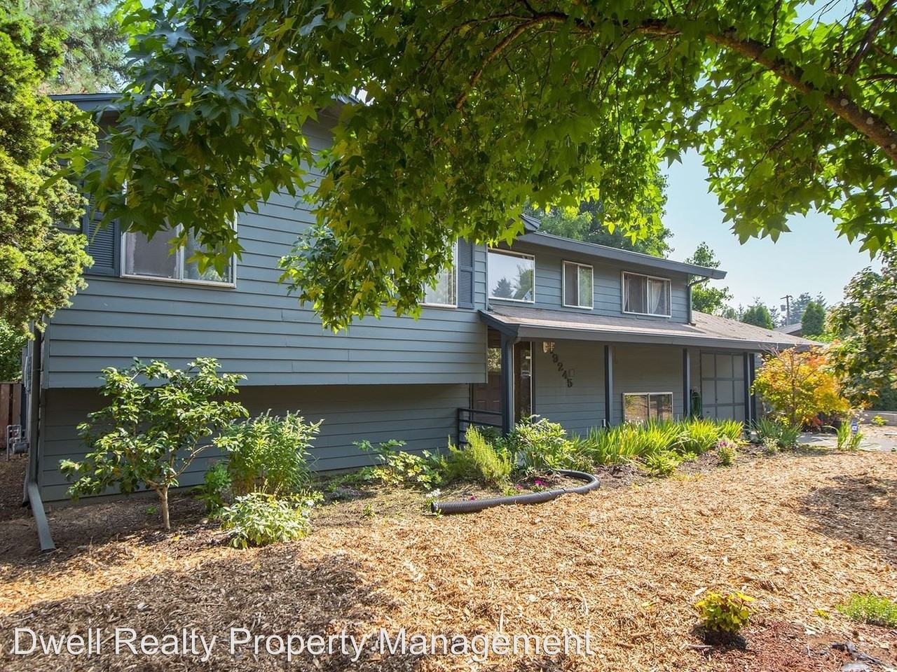 19245 NE Hassalo St - Photo 2 of 36