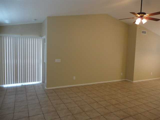 18078 N 113th Ave - Photo 3 of 16