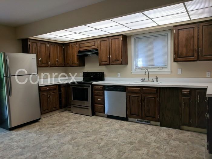 251 Cresthill Ave - Photo 3 of 19