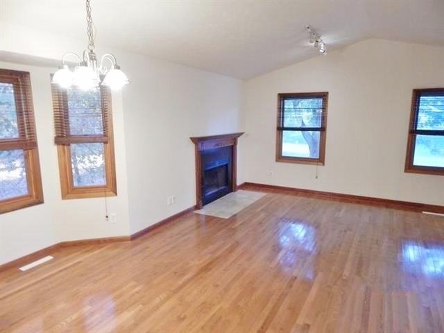 331 Rochester Rd NE - Photo 3 of 14