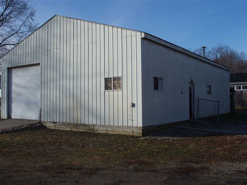 150 Rosewood Ave N - Photo 2 of 26