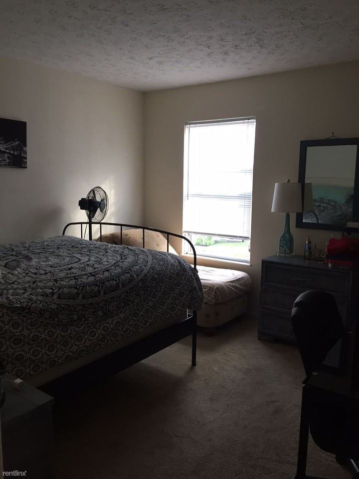 734 Parkbluff Way #734 - Photo 3 of 10