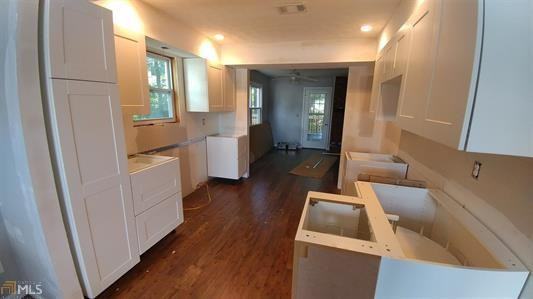 223 Flat Creek Ct - Photo 3 of 12