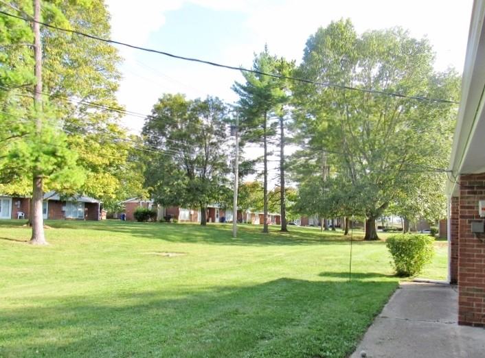 1033 Gurney Dr - Photo 3 of 15