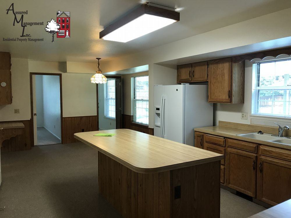 5355 S Hoyt St - Photo 2 of 18