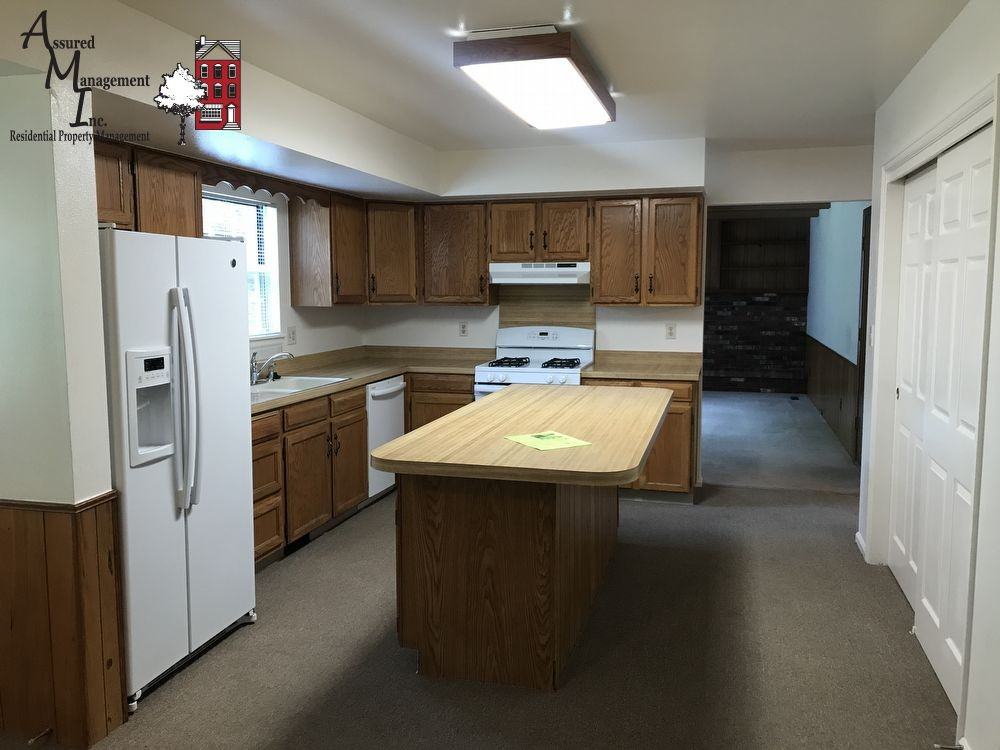 5355 S Hoyt St - Photo 3 of 18