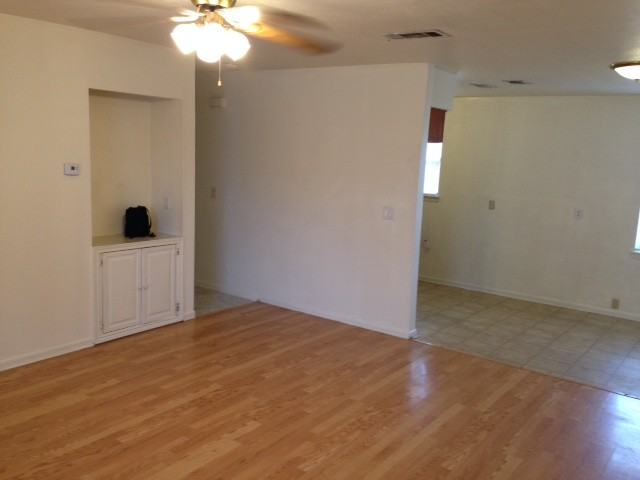1418 Phoenix Drive - Photo 3 of 7