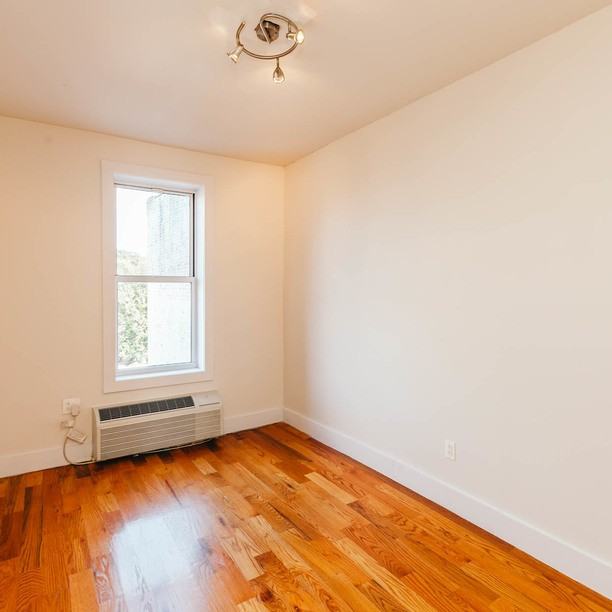 Hart St #3 - Photo 3 of 11