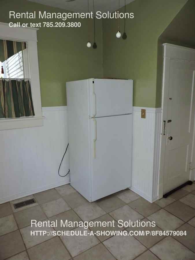 112 SW Knox Ave - Photo 3 of 12