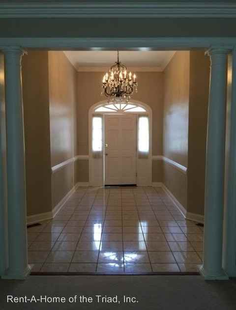 2813 County Clare Rd - Photo 2 of 22