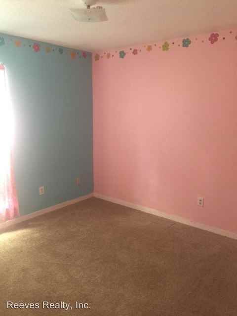 9460 Oak Forrest Dr - Photo 2 of 6