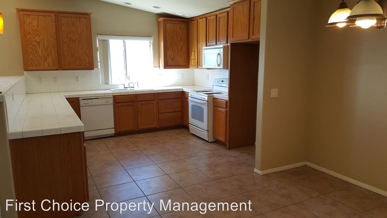 12747 Calle Amapola - Photo 2 of 11