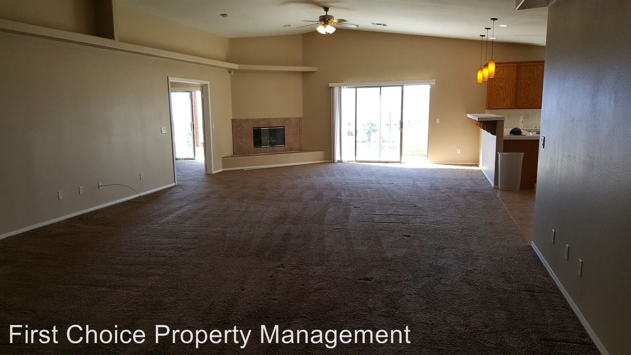 12747 Calle Amapola - Photo 3 of 11