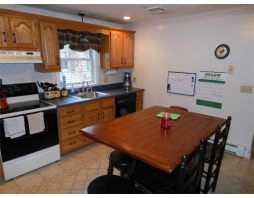 13 Ledge Rd - Photo 2 of 8